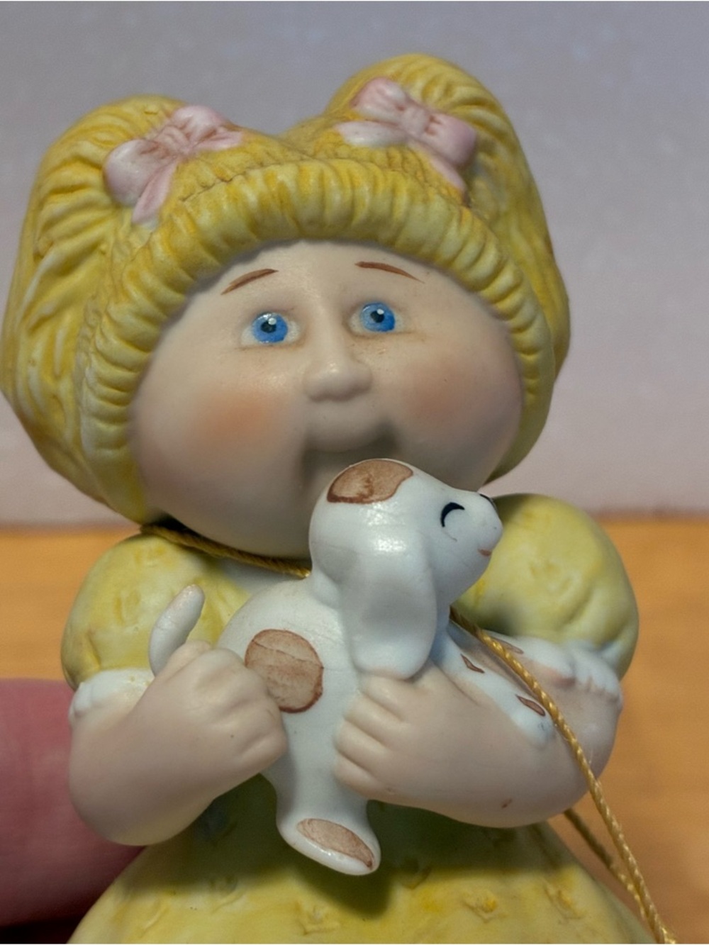 Cabbage Patch Kids 1984 Girl Figurine with White Puppy Toy